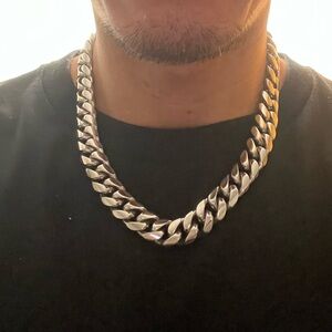 Miami Cuban Chain 20inch length 16mm thick stainless steel does not tarnish
